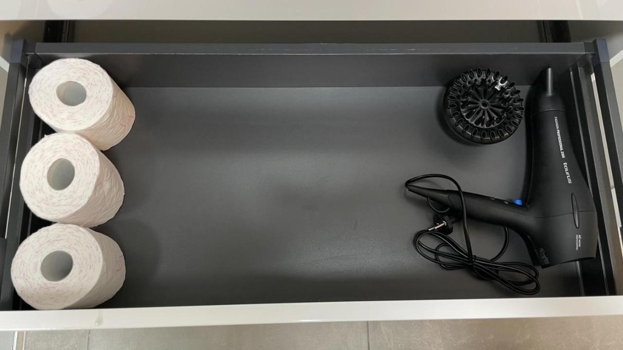 Piso De Lujo En Primera Linea De Playa Y Garaje 加的斯 外观 照片